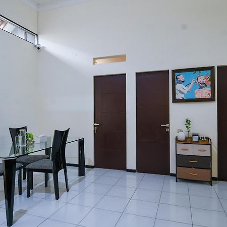 Dhome By Riana Wendit エクステリア 写真